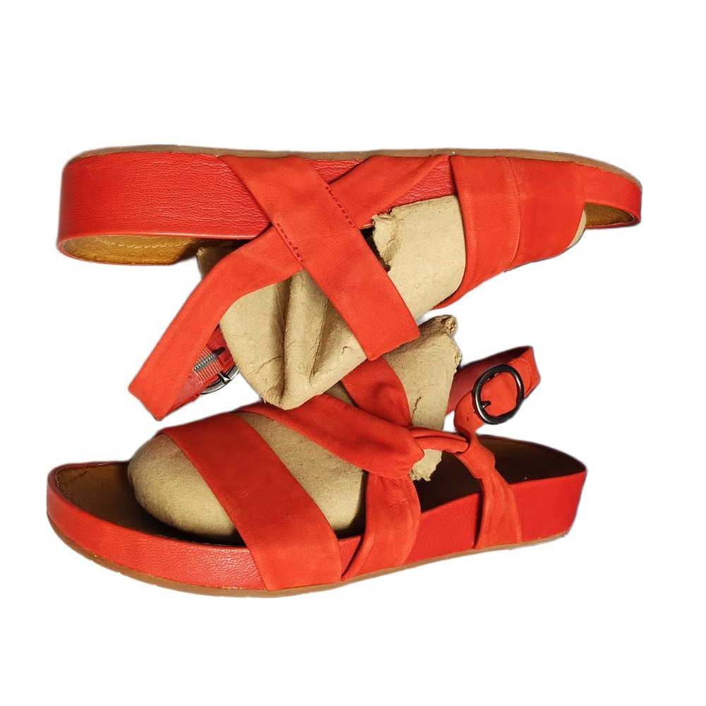 Naya Brittany Strappy Sandals Womens US 9M Red Leather Open Toe Buckle Strap EUC